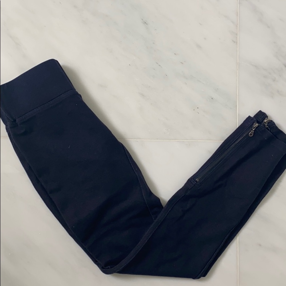 BCBG Jean legging with zipper detail
